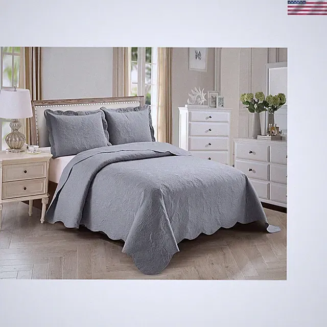 Elegant Vintage Floral Embossed Bedspread Set - King/California King, Light Grey