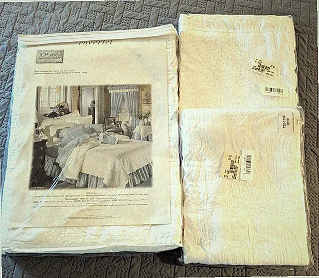 JCPenney Home Collection White Coverlet Full w 2 Standard Shams NIP Bedding Set