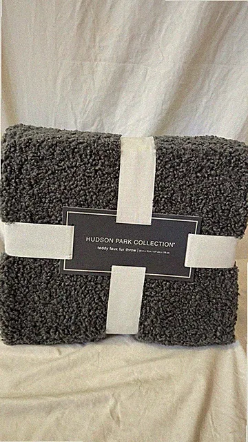 New Hudson Park Collection Teddy Faux Fur Throw Gray 50x70 in Soft Blanket Throw
