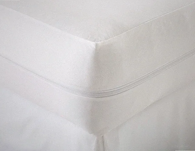 Zippered Hypoallergenic Bed Bug Mattress Protector Kaycie Gray So Soft